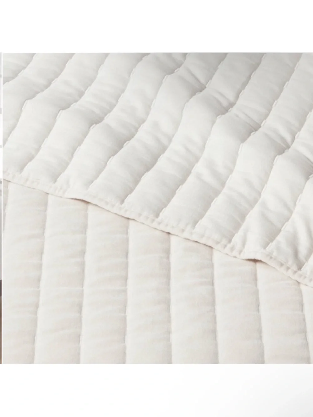 NWT King Channel Stitch Velvet Quilt Cream - Threshold